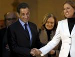 La ministra de Exteriores israel&iacute;, Tipzi Livni, se despide del presidente franc&eacute;s tras reunirse con &eacute;l en Par&iacute;s (REUTERS).