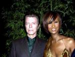David Bowie junto a su mujer la modelo Iman.