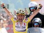 El ciclista Leonardo Piepoli celebra una victoria (AGENCIAS)