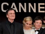 Tarantino posa junto a Diane Kruger, Mike Myers, Daniel Bruhl y Lawrence Bender.