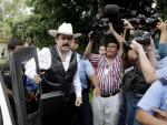 El presidente depuesto de Honduras intenta regresar a su pa&iacute;s.