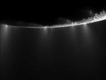 Una parte del polo sur de la luna Enceladus de Saturno tomada por la sonda Cassini.