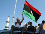 Libios celebran el control tomado por las fuerzas rebeldes en gran parte de la ciudad de Tr&iacute;poli.