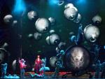 Imagen del espect&aacute;culo Zarkana, Cirque du Soleil, con vestuario de Alan Hranitelj.