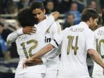 Los jugadores del Real Madrid celebran el gol de Marcelo al Athletic.