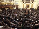 Vista general de la primera sesi&oacute;n del Parlamento egipcio de la era pos-Mubarak, en El Cairo (Egipto).