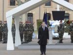 El presidente franc&eacute;s, Nicolas Sarkozy, asiste a la ceremonia de homenaje a los tres militares asesinados en Toulouse y Montauban.