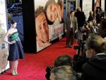 La actriz brit&aacute;nica Emily Blunt llega para el estreno mundial de la pel&iacute;cula The Five-Year Engagement (Compromiso de cinco a&ntilde;os.