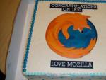Tarta con el logotipo de Firefox enviada por Mozilla a Microsoft.