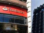 De izquierda a derecha y de arriba a abajo, el BBVA, el Banco Popular, el Banco Santander y Caixabank.