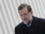 El presidente del Ejecutivo, Mariano Rajoy, a su llegada al Congreso de los Diputados para asistir a la sesi&oacute;n de Control al Gobierno.
