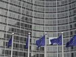 Banderas de la UE en la sede de la Comisi&oacute;n Europea.