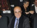 El presentador Constantino Romero, durante la novena edici&oacute;n de los Premios Max de las Artes Esc&eacute;nicas en 2006.