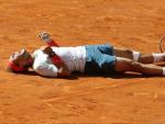 Rafa Nadal celebra su victoria en la final del Mutua Madrid Open ante Stanislas Wawrinka.