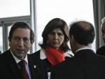 El ministro de Exteriores, Garc&iacute;a-Margallo (derecha), conversa con varios cancilleres iberoamericanos en el marco de la sesi&oacute;n 68 de la Asamblea de las Naciones Unidas.