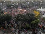 Manifestaci&oacute;n a favor de la unidad de Espa&ntilde;a en la Pla&ccedil;a de Catalunya de Barcelona, el 12-O de 2012.