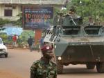 Un tanque franc&eacute;s recorre el centro de Bangui, capital de la Rep&uacute;blica Centroafricana.