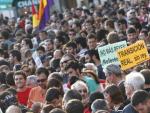 Imagen de la manifestaci&oacute;n en Madrid a favor del refer&eacute;ndum para elegir entre monarqu&iacute;a y rep&uacute;blica el d&iacute;a del anuncio de abdicaci&oacute;n del rey Juan Carlos I.