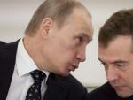 El presidente ruso, Dmitry Medvedev, y el primer ministro ruso, Vladimir Putin.