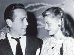Los actores Humprey Bogart y Lauren Bacall, en una foto de los a&ntilde;os 40.