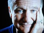 <p>El fallecido actor Robin Williams tuvo un emotivo homenaje en la 66 gala de los Emmy, celebrados en el teatro Nokia de Los Ángeles. Su rostro, como se ve, presidió el In Memoriam de la gala.</p>