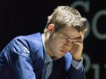 Magnus Carlsen durante la und&eacute;cima partida del campeonato por el cetro mundial de ajedrez contra Viswanathan Anand.