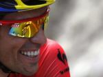 El ciclista madrile&ntilde;o Alberto Contador sonr&iacute;e antes de iniciar una de las etapas de la Vuelta 2014.