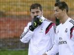 Cristiano y Casillas, en el entrenamiento.