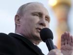 El presidente ruso, Vlad&iacute;mir Putin, pronuncia su discurso durante un concierto celebrado con motivo del primer aniversario de la anexi&oacute;n rusa de Crimea el mi&eacute;rcoles 18 de marzo de 2015.