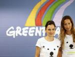 Elena Anaya y Gemma Mengual durante la presentaci&oacute;n de la expedici&oacute;n &quot;Mujeres por el &Aacute;rtico&quot; organizada por Greenpeace, de la que van a formar parte.