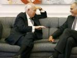 l ministro de Asuntos Exteriores, Jos&eacute; Manuel Garc&iacute;a-Margallo (i), con su hom&oacute;logo marroqu&iacute;, Salahed&iacute;n Mezuar
