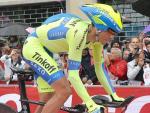 El ciclista madrile&ntilde;o Alberto Contador, al arrancar su participaci&oacute;n en la primera contrarreloj del Giro de Italia.