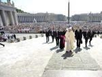El papa Francisco durante una audiencia general, en la Plaza de San Pedro, en Ciudad del Vaticano.