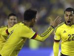 El defensa colombiano Jeison Murillo (d) celebra el gol marcado a la selecci&oacute;n brasile&ntilde;a durante el partido Brasil-Colombia, del Grupo C de la Copa Am&eacute;rica de Chile 2015.
