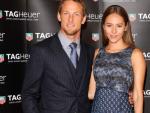 El piloto de F&oacute;rmula 1 Jenson Button, junto a su esposa, la modelo Jessica Michibata.