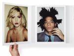 Uno de los pliegos del libro de fotos Polaroid de Warhol. Desde la izquierda, Debbie Harry (Blondie), el pintor Basquiat y bodeg&oacute;n con cajas del detergente Brillo