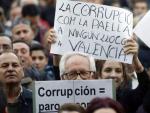 Miles de personas marchan en Valencia contra la corrupci&oacute;n
