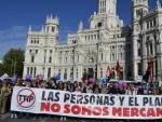 Momento de la manifestaci&oacute;n en Madrid contra el tratado de libre comercio entre EE UU y la Uni&oacute;n Europea (TTIP).