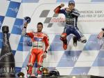 Jorge Lorenzo celebra su victoria en el GP de Catar de de MotoGP.