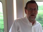 El presidente del Gobierno, Mariano Rajoy, dando &aacute;nimos a Barei de cara a Eurovisi&oacute;n.