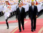 El presidente de EE UU, Barack Obama, junto al presidente de Vietnam, Tran Dai Quang.