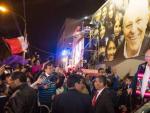 Pedro Pablo Kuczynski celebra el domingo 6 de junio de 2016, noche electoral, en Lima.