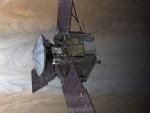 Una recreaci&oacute;n de la sonda Juno en la &oacute;rbita de J&uacute;piter.