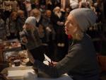 Una reparadora de mu&ntilde;ecos interpretada por Cate Blanchett para la lectura del manifiesto surrealista