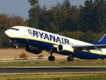 Ryanair cancela un vuelo y deja atrapados en Lanzarote a decenas de pasajeros.