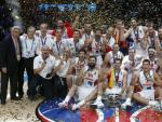 La selecci&oacute;n espa&ntilde;ola de baloncesto celebra junto al rey Felipe VI la consecuci&oacute;n del t&iacute;tulo del Eurobasket 2015.
