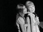 Debbie Reynolds y Carrie Fisher, madre e hija en Las Vegas, en 1971.