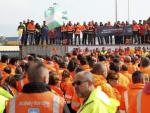 Estibadores del puerto de Algeciras apoyados por representantes de delegaciones de IDC.