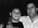 Pablo Escobar y su hijo.