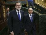 Rajoy y Montoro entran en el hemiciclo del Congreso para el debate de las enmiendas a la totalidad de los Presupuestos.